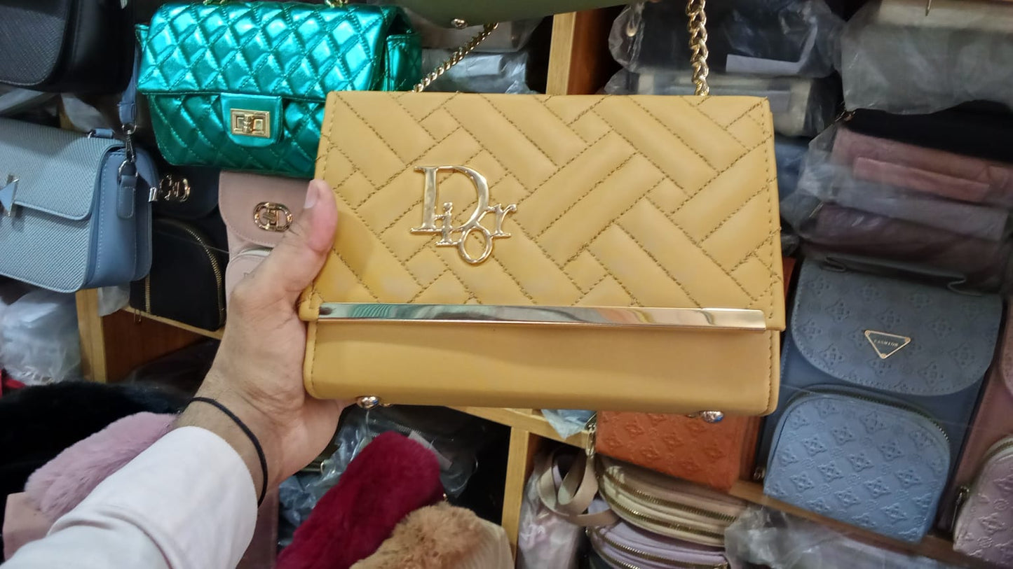 Elegant Quilted Chain Crossbody Clutch Bag